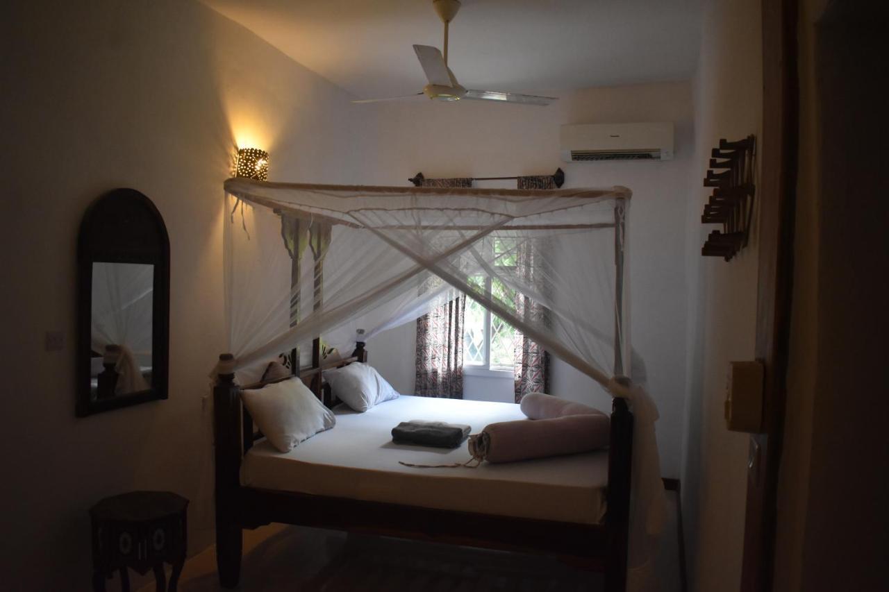Riverman Hotel Zanzibar Exterior photo